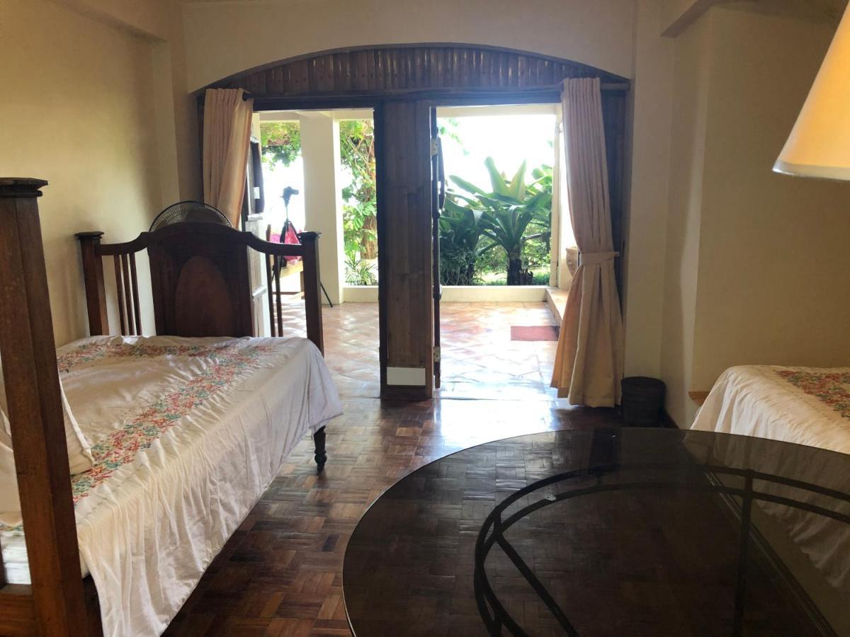 Ataalaya Farmhouse Batangas Esterno foto