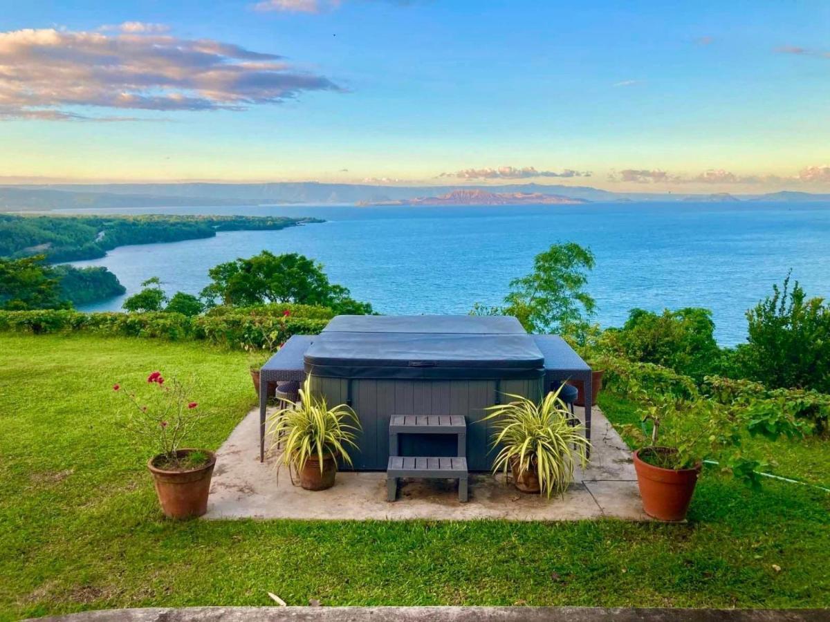 Ataalaya Farmhouse Batangas Esterno foto