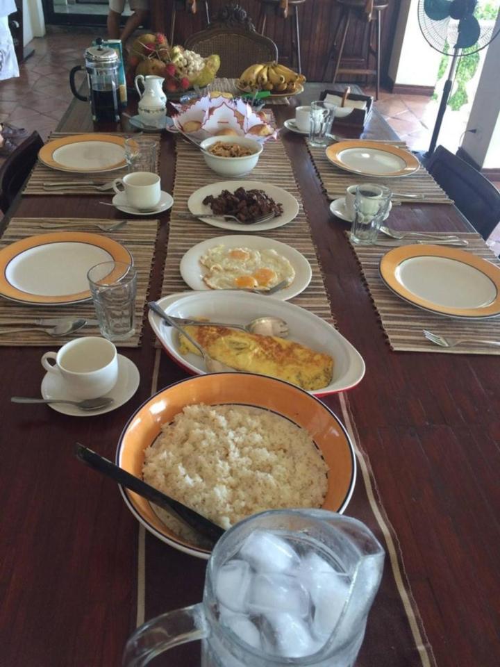 Ataalaya Farmhouse Batangas Esterno foto
